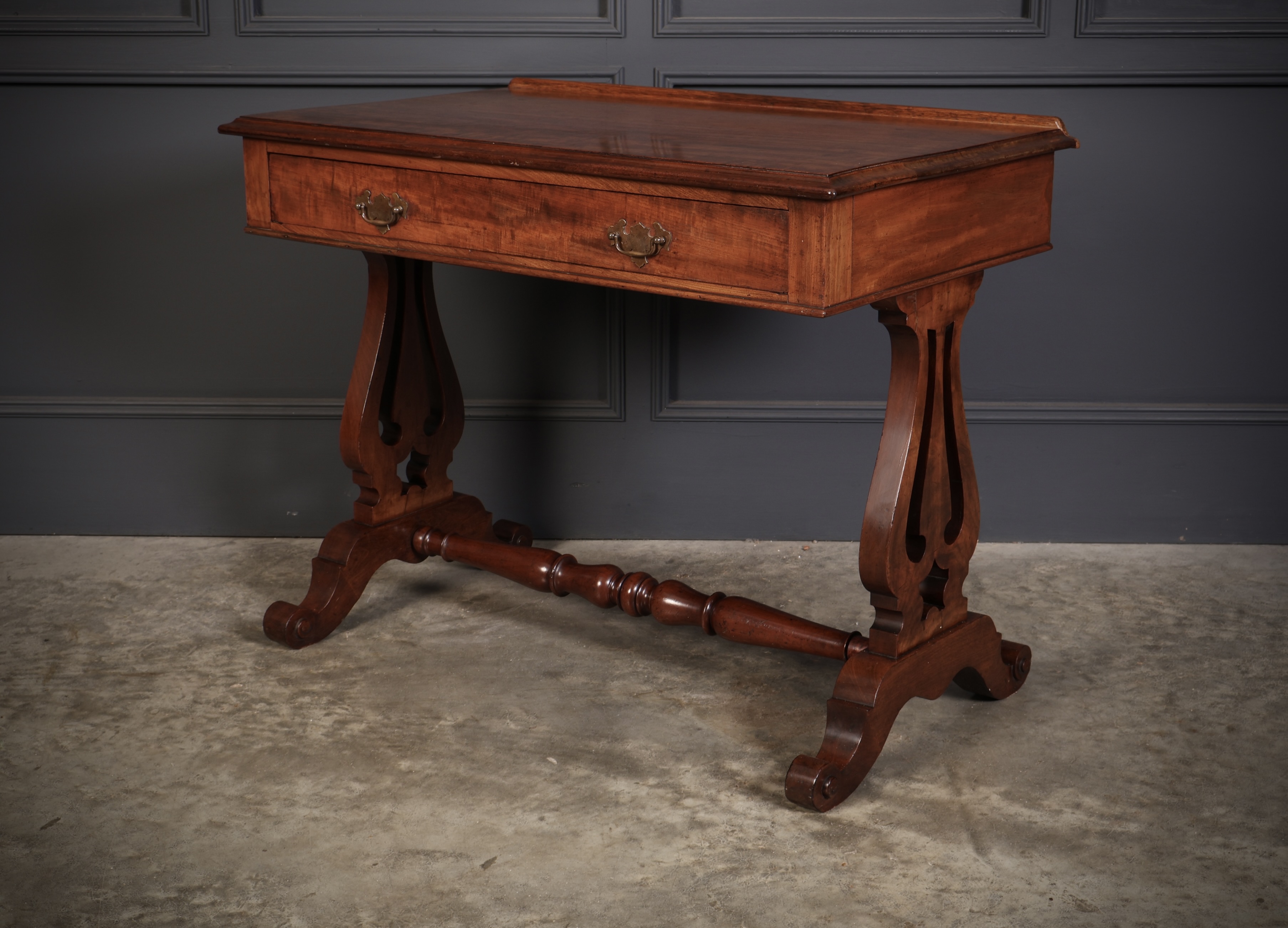 Quality Victorian Mahogany Side Table - Image 6